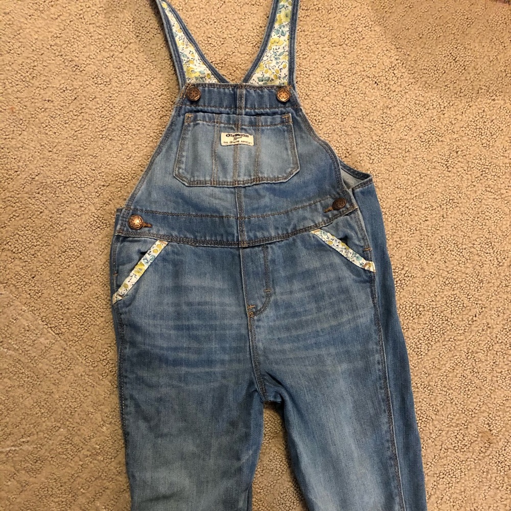 Oshkosh girls overalls 4T
